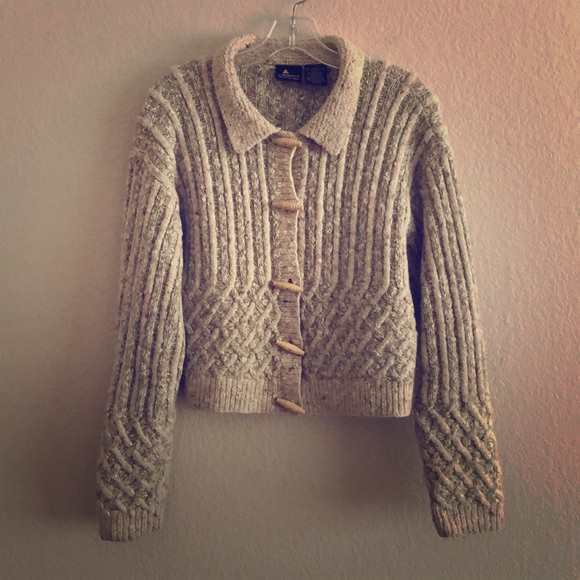 Vintage Sweaters - 🌻1 DAY SALE🌻 Vintage Cropped Cardigan